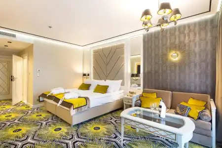 Royal Baltic Luxury Boutique - 2