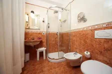 Da Bruno Homes - 32