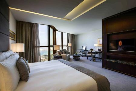 Bab Al Qasr - 98