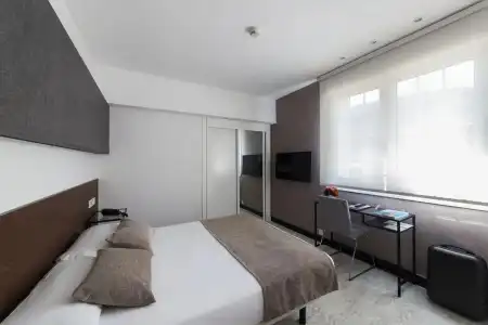 Avenida - 44