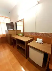 Suriwong Chumphon - 27