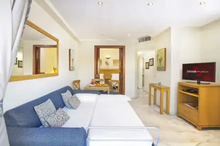 Sunset Beach Club Apartments - 67