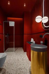 Heritage & Suites - 70