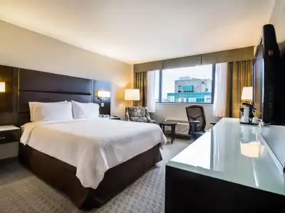 Holiday Inn Vancouver-Centre - 57