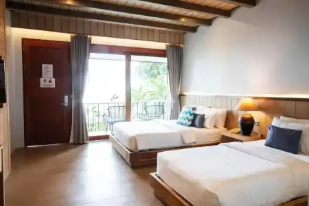 Coral Cliff Beach Resort Samui - 2