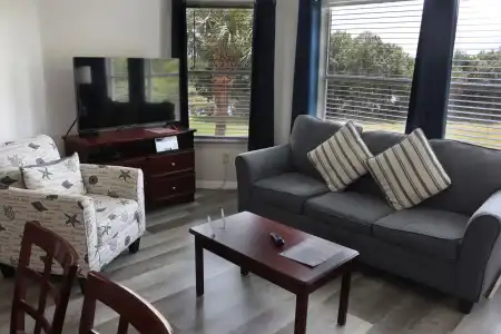 Parc Corniche Condominium Suites - 60