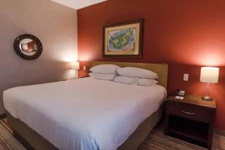 Howard Johnson by Wyndham Anaheim and Water Playground - 103