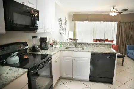 Parc Corniche Condominium Suites - 89