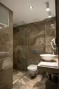GK Regency Suites - 33