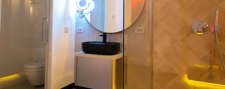 The Norm Collection Door'a - 79