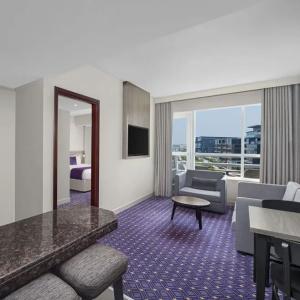 Leva and Suites, Mazaya Centre - 15