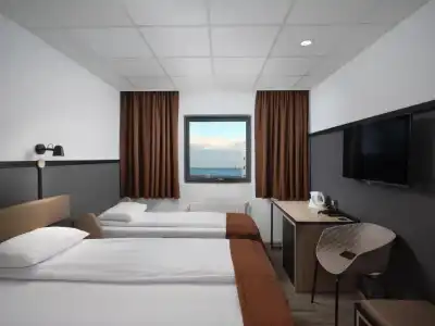 Cabin - 23