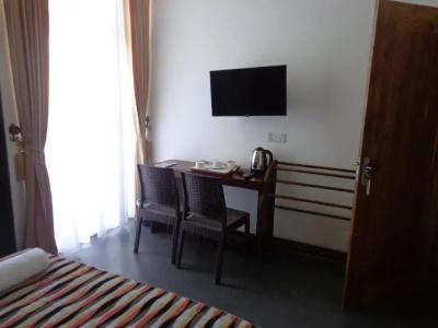 Star White Negombo - 29