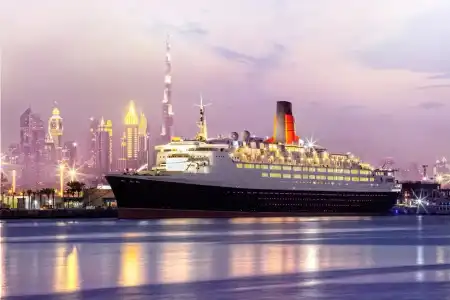 Queen Elizabeth 2 - 46