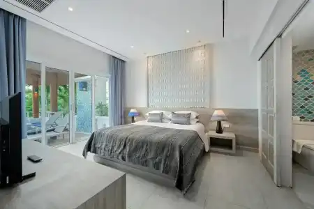 Andamantra Resort and Villa Phuket - 3