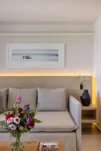 Aeifos Boutique - 80