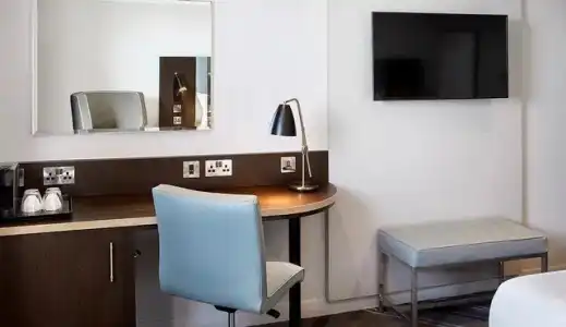 Premier Inn London Tottenham Hale - 36