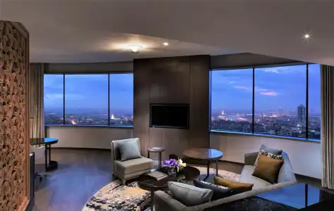 Millennium Hilton Bangkok - 7