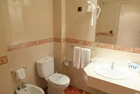 Sunotel Aston - 36