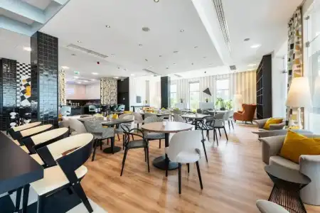 Ibis Styles Warszawa Airport - 13