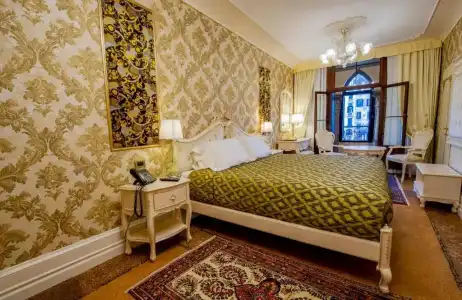 EGO’ Boutique - The Silk Road - 39