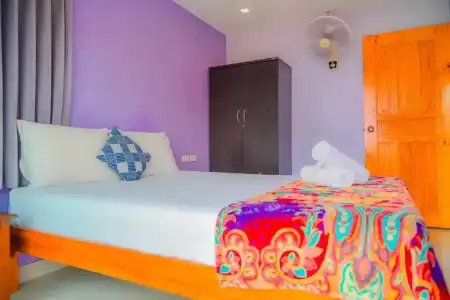 Patumnak Beach Guesthouse - 7