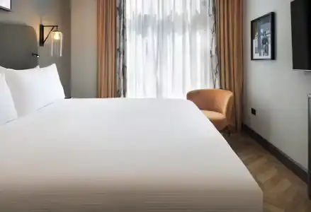 DoubleTree by Hilton London West End - 17