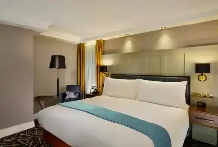 100 Queen's Gate London Kensington, Curio Collection by Hilton - 31