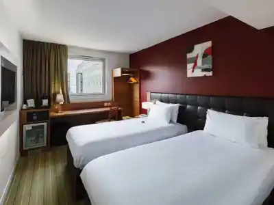 Best Western Clermont Ferrand Centre - 25