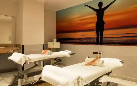Ilunion les Corts Spa - 20