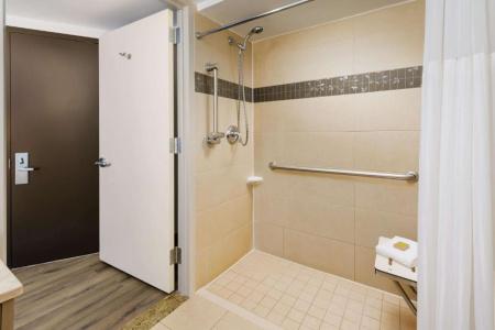 Doubletree Chelsea - 44