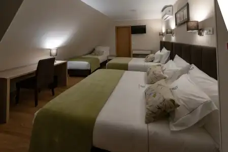 Dinya Lisbon - 11