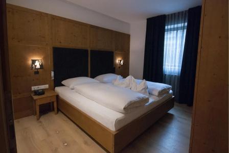 Zin Senfter Residence - 40
