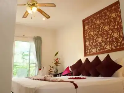 Bangtao Varee Beach - 14
