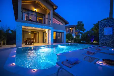 Volans Suites - 72