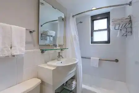The Gardens Sonesta ES Suites New York - 31
