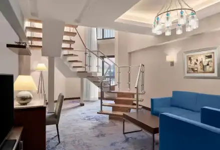Ramses Hilton - 102
