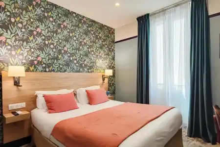 Hôtel de France, un hôtel AMMI - 53