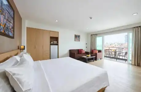 Adelphi Pattaya - 4