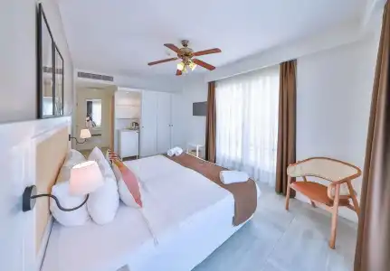 Livia Kaş - 39