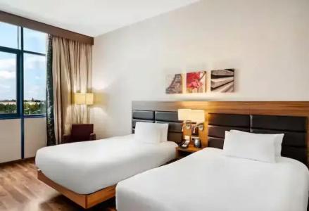 Hilton Garden Inn Sevilla - 52