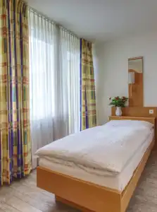 Alexander - 19