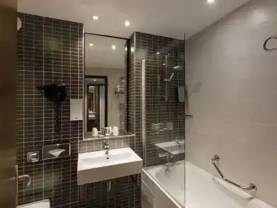 Best Western Clermont Ferrand Centre - 28