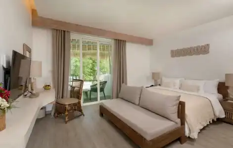 Eden Beach Khao Lak Resort & Spa - 28