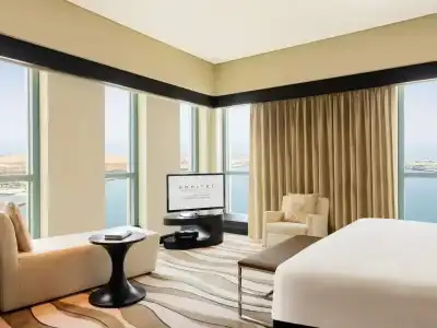Sofitel Abu Dhabi Corniche - 52