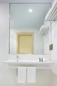 Swiss-Belinn Airport Muscat - 60