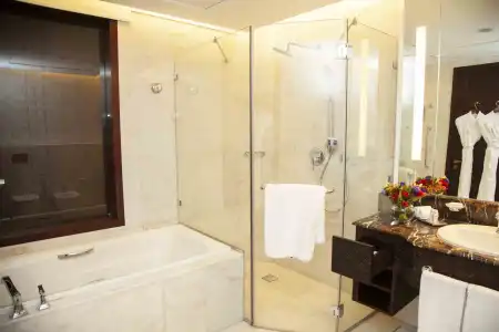 Bab Al Qasr - 34