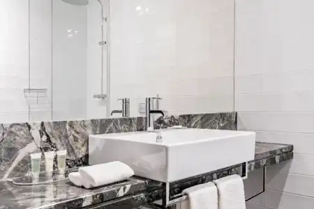 Courtyard by Marriott Brno - 41