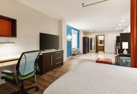 Home2 Suites by Hilton NY Long Island City/Manhattan View - 49