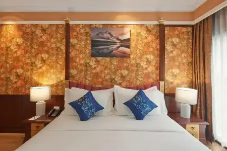 Floral Dolphin Circle Pattaya - 69